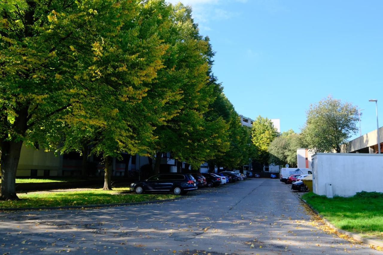 Charmantes Studio In Messe-Naehe Mit Parkplatz Hannover Exteriör bild